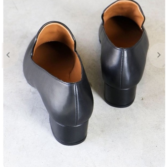 Anne Thomas Elisabeth Loafer Leather Black Shoes - Picture 2 of 12